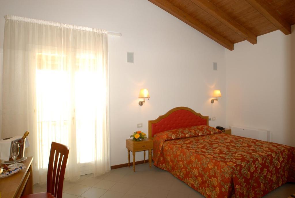 Villa Aretusi Bolonha Quarto foto