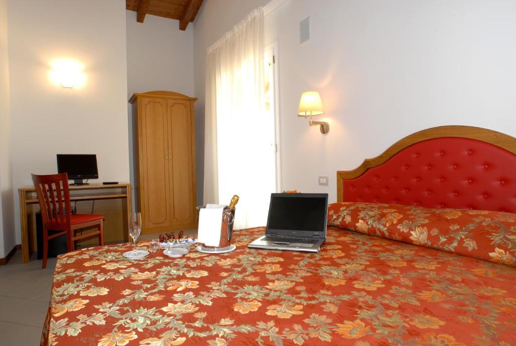 Villa Aretusi Bolonha Quarto foto